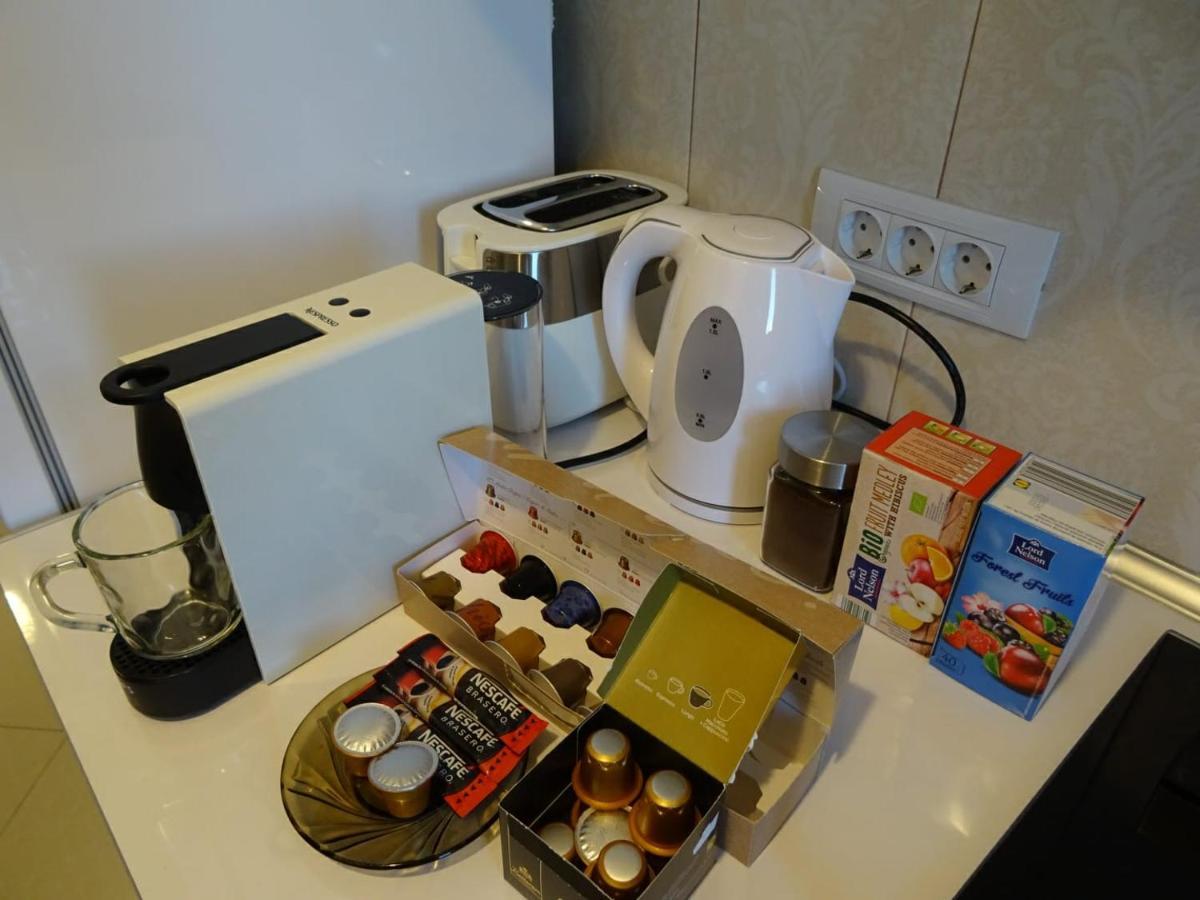 Carla'S Apart Palas-Hala Centrala 1 Bedroom, Airport Shuttle Яссы Экстерьер фото