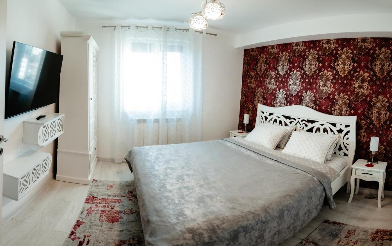 Carla'S Apart Palas-Hala Centrala 1 Bedroom, Airport Shuttle Яссы Экстерьер фото