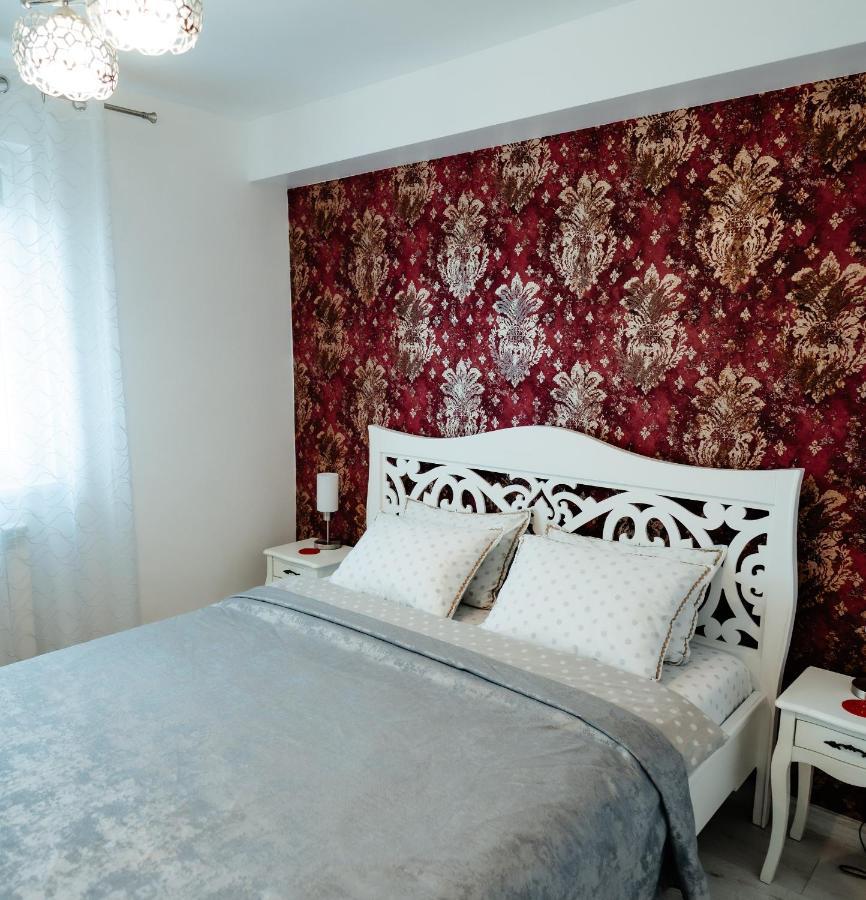 Carla'S Apart Palas-Hala Centrala 1 Bedroom, Airport Shuttle Яссы Экстерьер фото