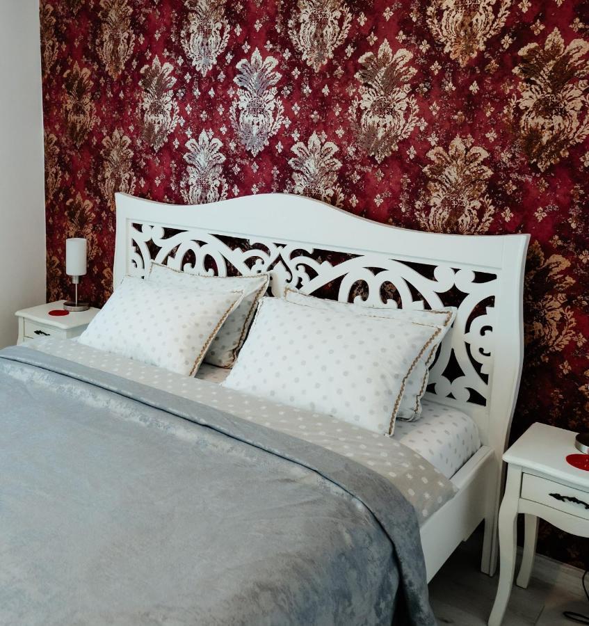 Carla'S Apart Palas-Hala Centrala 1 Bedroom, Airport Shuttle Яссы Экстерьер фото