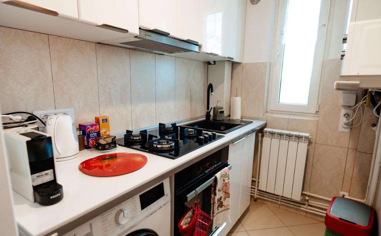 Carla'S Apart Palas-Hala Centrala 1 Bedroom, Airport Shuttle Яссы Экстерьер фото