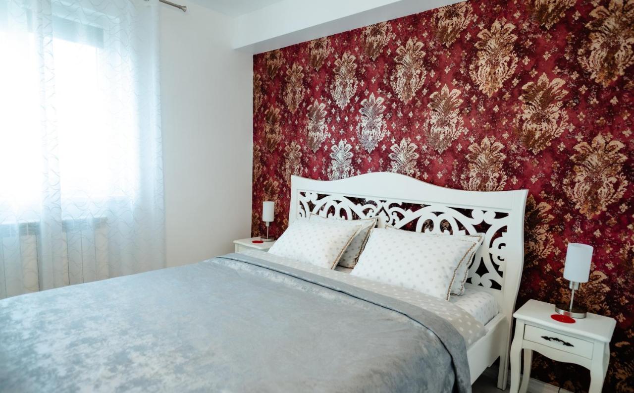 Carla'S Apart Palas-Hala Centrala 1 Bedroom, Airport Shuttle Яссы Экстерьер фото
