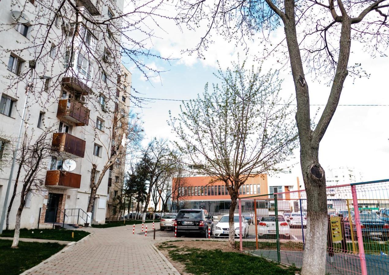 Carla'S Apart Palas-Hala Centrala 1 Bedroom, Airport Shuttle Яссы Экстерьер фото
